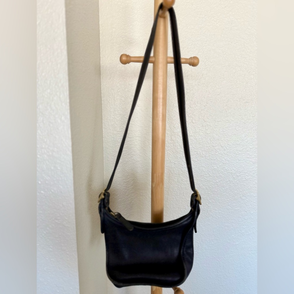 Coach Vintage Black Janice Ricardi-Desantos Legacy Crossbody Bag